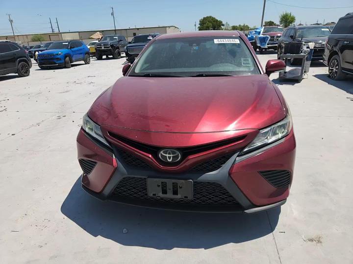 2018 Toyota Camry Se - zdjęcie 14