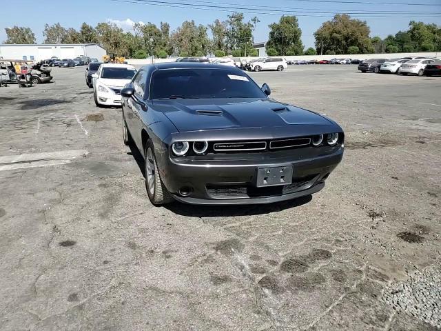 2021 Dodge Challenger Sxt - zdjęcie 13