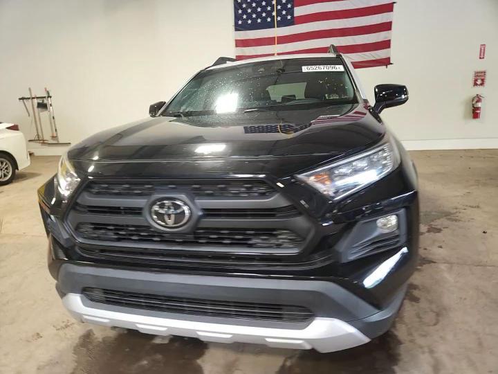 2019 Toyota Rav4 Adventure - zdjęcie 14