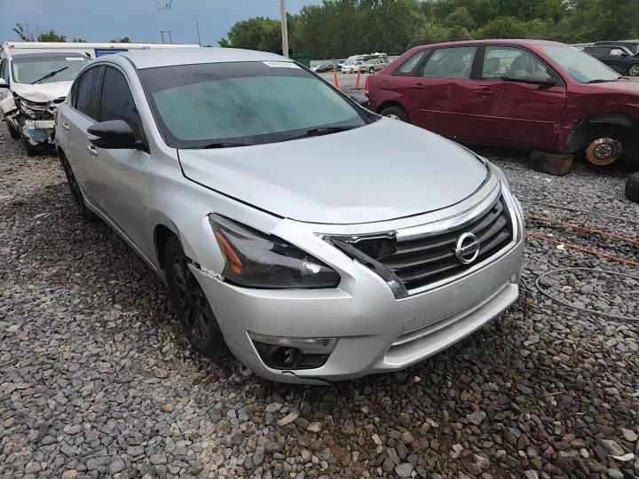 2015 Nissan Altima 2.5 S - zdjęcie 13