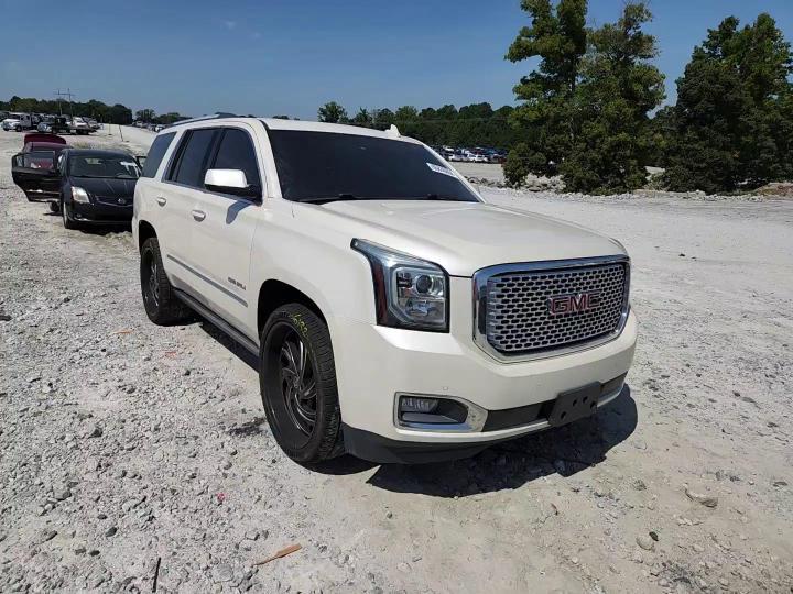 2015 GMC Yukon Denali - zdjęcie 14