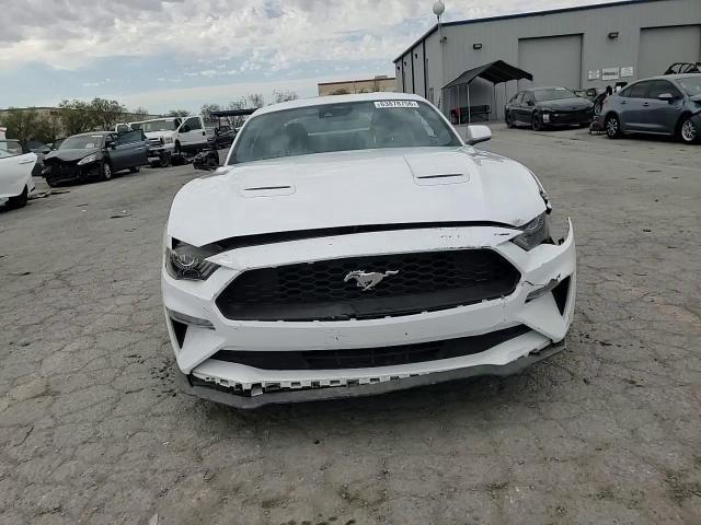 2023 Ford Mustang - zdjęcie 13