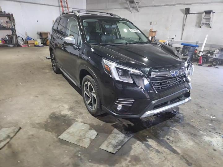 2022 Subaru Forester Touring - zdjęcie 14