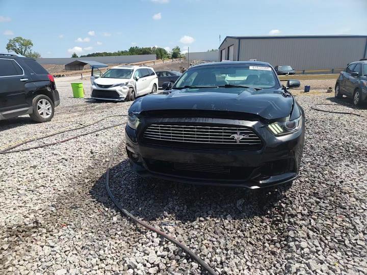2017 Ford Mustang - zdjęcie 13