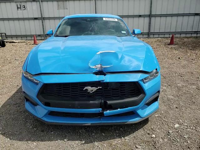 2024 Ford Mustang - zdjęcie 13