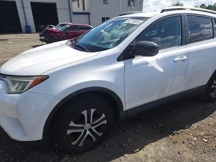 2017 Toyota Rav4 Le - zdjęcie 14