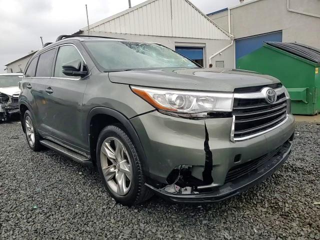2014 Toyota Highlander Limited Platinum - zdjęcie 14
