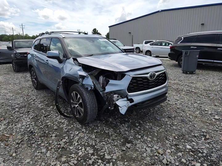 2021 Toyota Highlander Xle - zdjęcie 14
