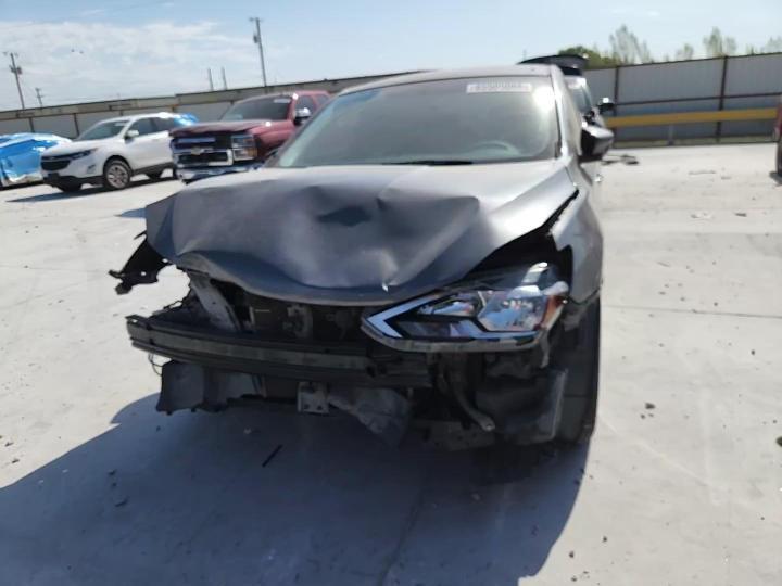 2016 Nissan Sentra S - zdjęcie 14