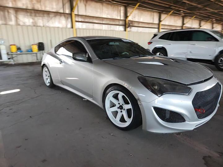 2013 Hyundai Genesis Coupe 2.0T - zdjęcie 13