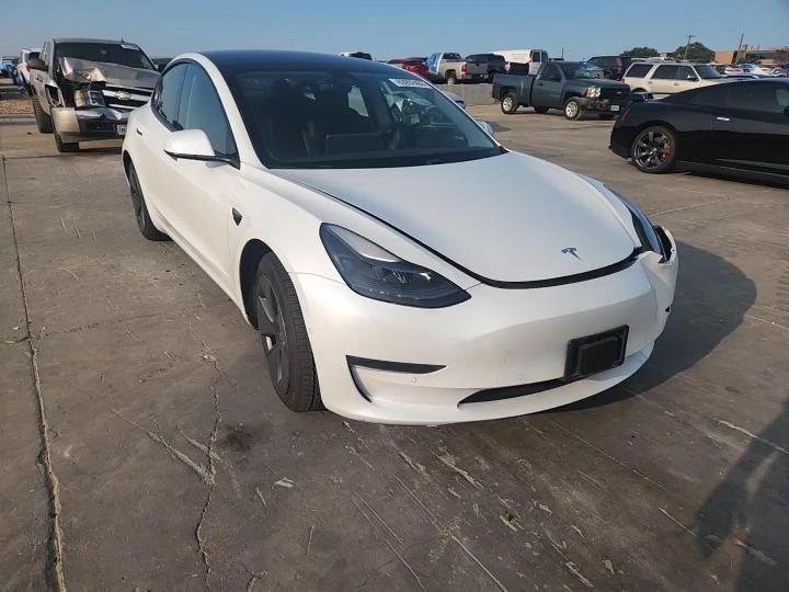 2021 Tesla Model 3 - zdjęcie 13