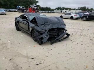 2020 Ford Mustang - zdjęcie 11
