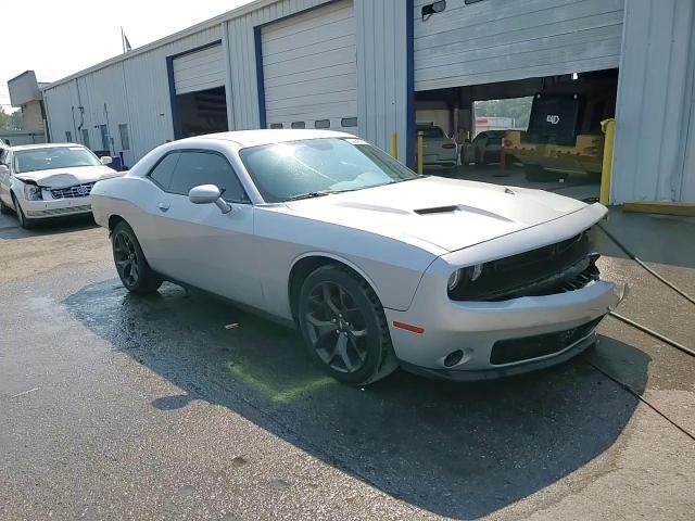 2020 Dodge Challenger Sxt - zdjęcie 14