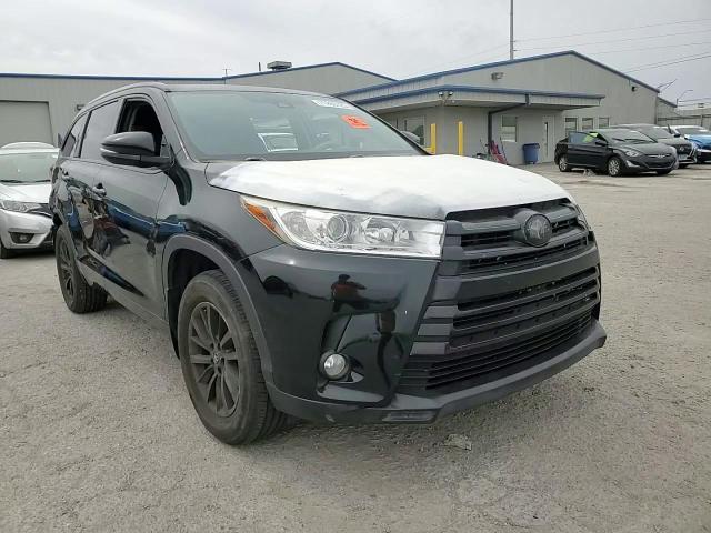 2018 Toyt Highlander - zdjęcie 13
