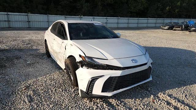 2025 Toyota Camry Xse - zdjęcie 13