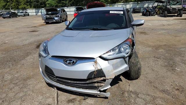 2015 Hyundai Veloster - zdjęcie 13