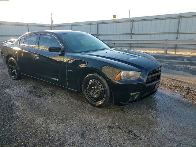 2014 Dodge Charger R - zdjęcie 13