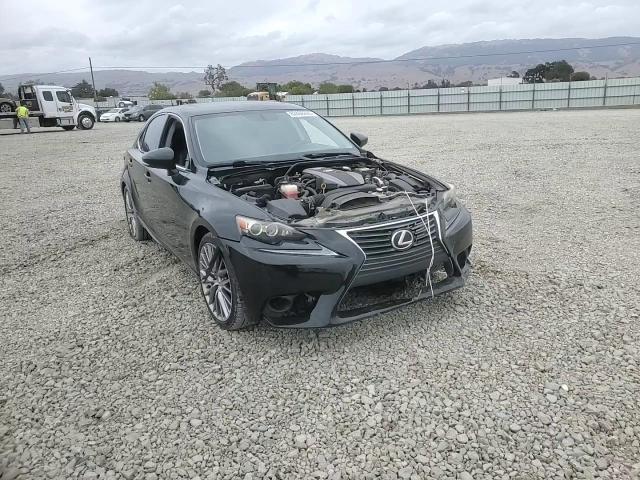2016 Lexus IS - zdjęcie 13