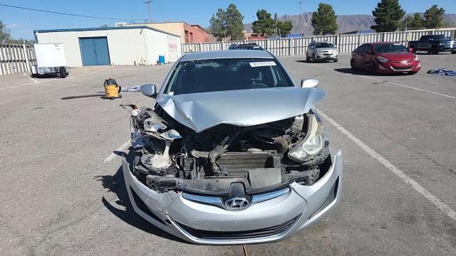 2015 Hyundai Elantra - zdjęcie 13