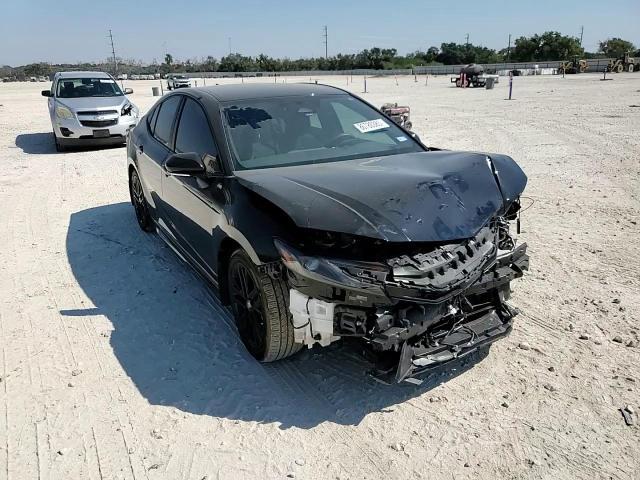 2025 Toyota Camry - zdjęcie 14