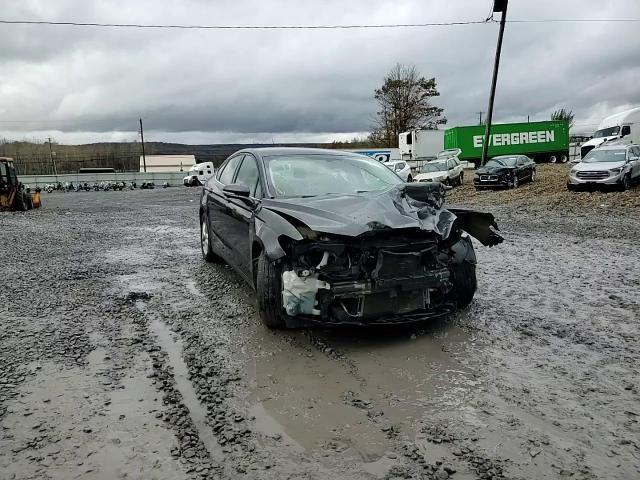 2015 Ford Fusion - zdjęcie 14