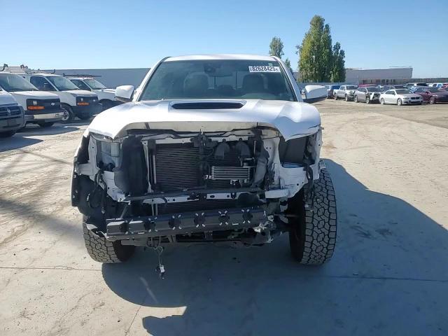 2019 Toyota Tacoma - zdjęcie 14