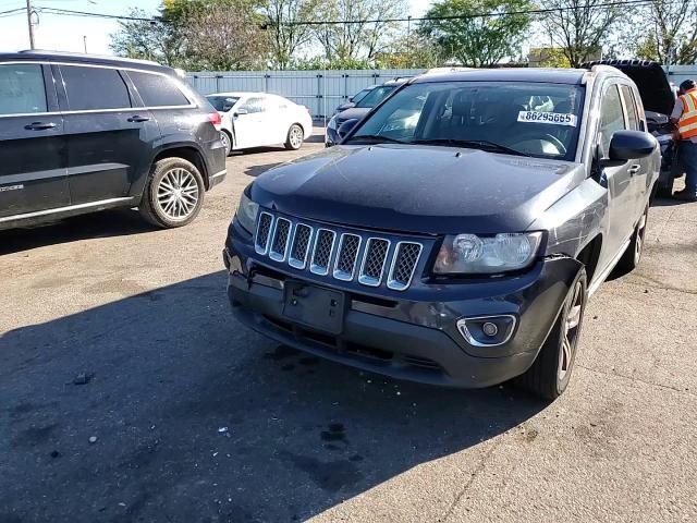 2016 Jeep Compass - zdjęcie 14