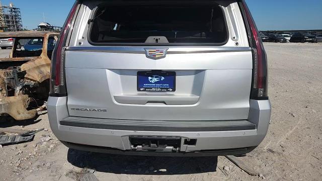 2017 Cadillac Escalade Platinum - zdjęcie 14