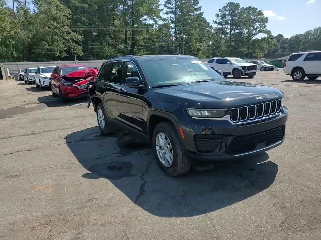 2025 Jeep Grand Cherokee Laredo - zdjęcie 14