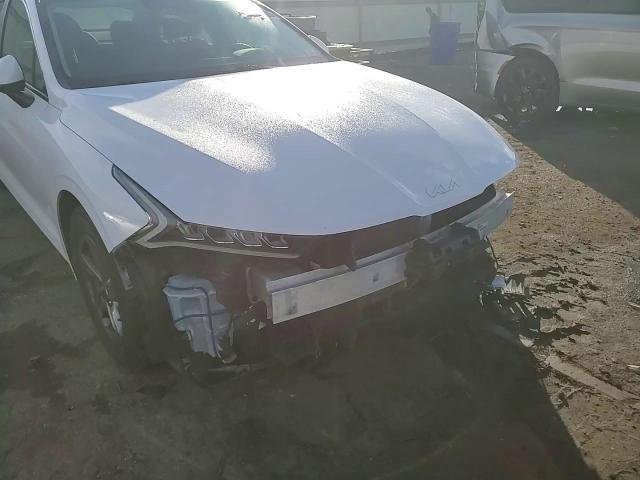 2024 Kia K5 - zdjęcie 14