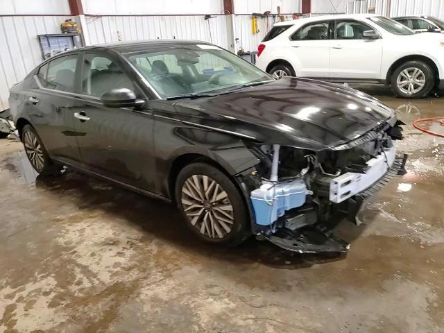 2024 Nissan Altima - zdjęcie 14