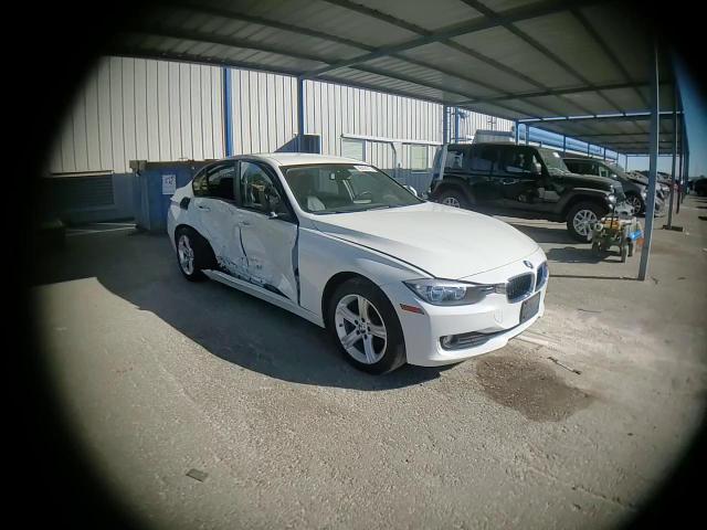 2015 BMW Seria 3 - zdjęcie 13