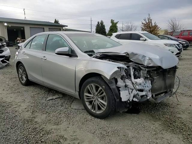 2016 Toyota Camry Le - zdjęcie 13