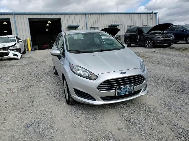 2014 Ford Fiesta - zdjęcie 13