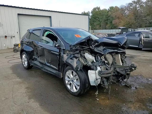 2022 Ford Edge Titanium - zdjęcie 13