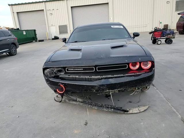 2020 Dodge Challenger Sxt - zdjęcie 13