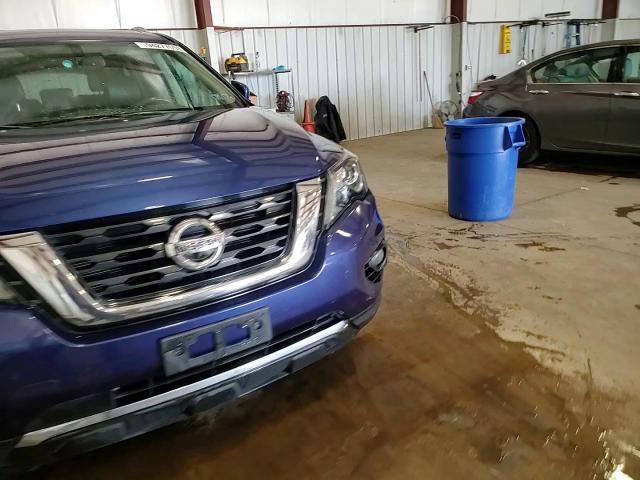 2017 Nissan Pathfinder - zdjęcie 14