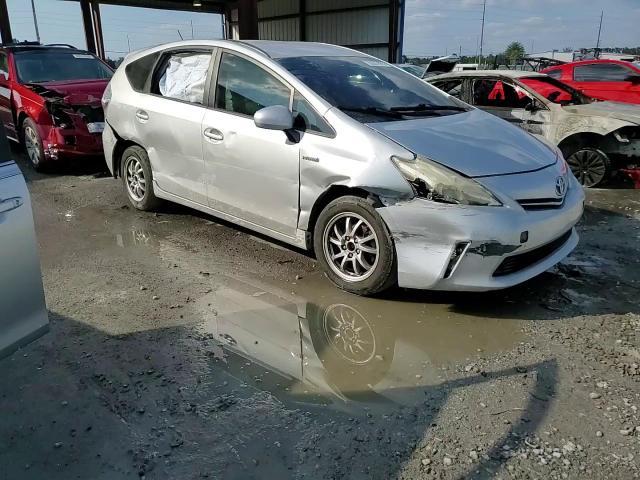 2014 Toyota Prius V - zdjęcie 14
