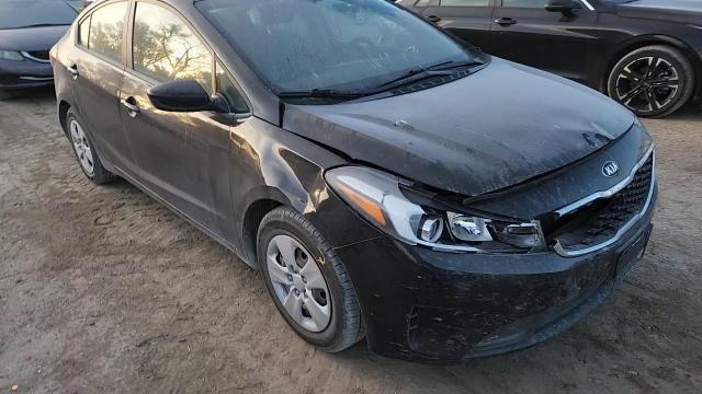 2017 Kia Forte - zdjęcie 13