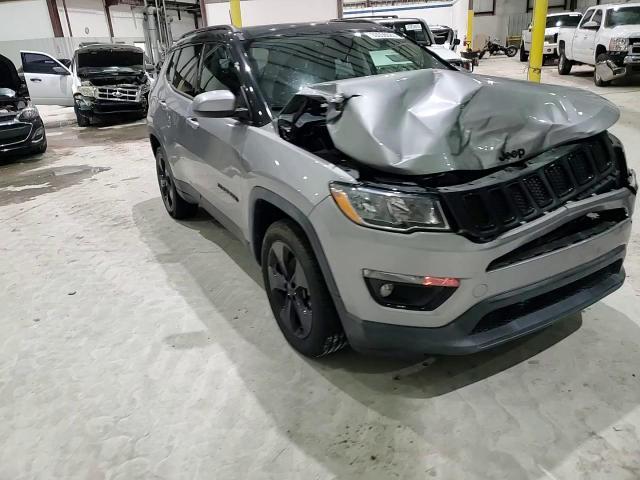 2020 Jeep Compass Latitude - zdjęcie 14