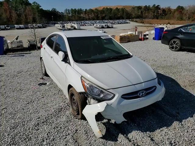 2017 Hyundai Accent Se - zdjęcie 13