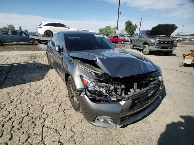 2015 Infiniti Q50 - zdjęcie 13