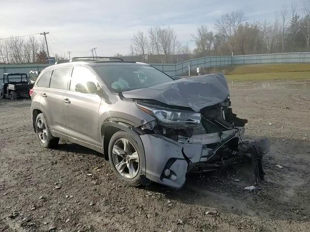 2018 Toyota Highlander - zdjęcie 14