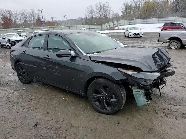 2022 Hyundai Elantra - zdjęcie 13