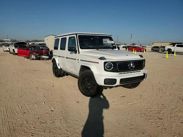 2025 Mercedes-Benz G 580E - zdjęcie 13