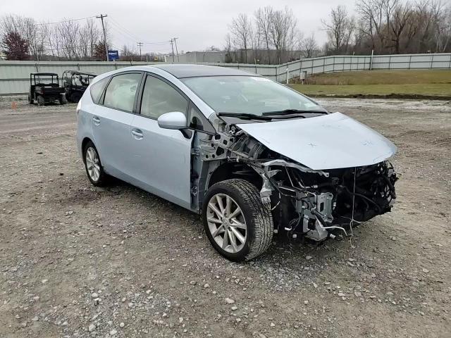 2014 Toyota Prius V - zdjęcie 13