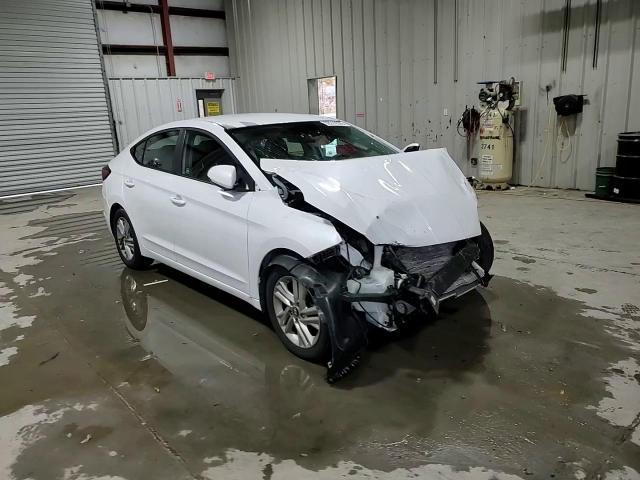 2019 Hyundai Elantra - zdjęcie 13