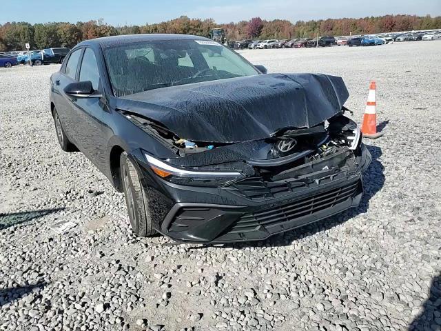 2024 Hyundai Elantra Sel - zdjęcie 13