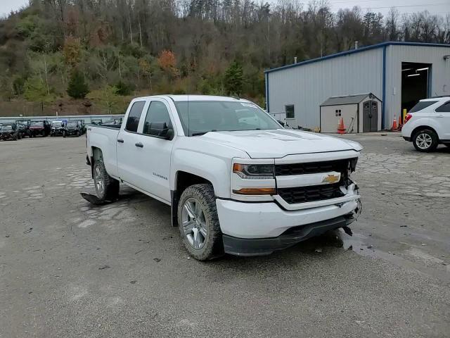 2018 Chevrolet Silverado K1500 Custom - zdjęcie 13