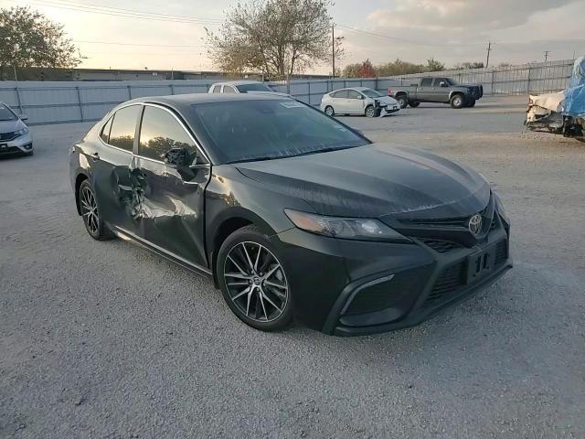 2024 Toyota Camry - zdjęcie 13